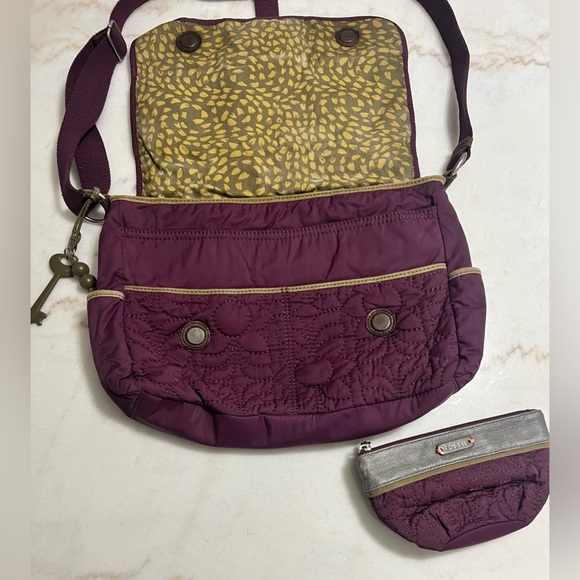 FOSSIL KEY-PER NYLON QUILTED MESSENGER BAG PURPLE WITH MATCHING POUCH - Picture 5 of 15